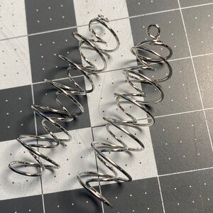 Findings: 2 Wire Twists for Mini SunCatchers (3” long)